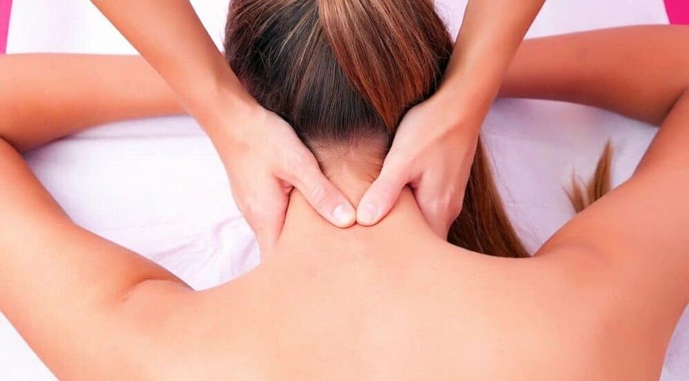 neck massage for the treatment of osteochondrosis
